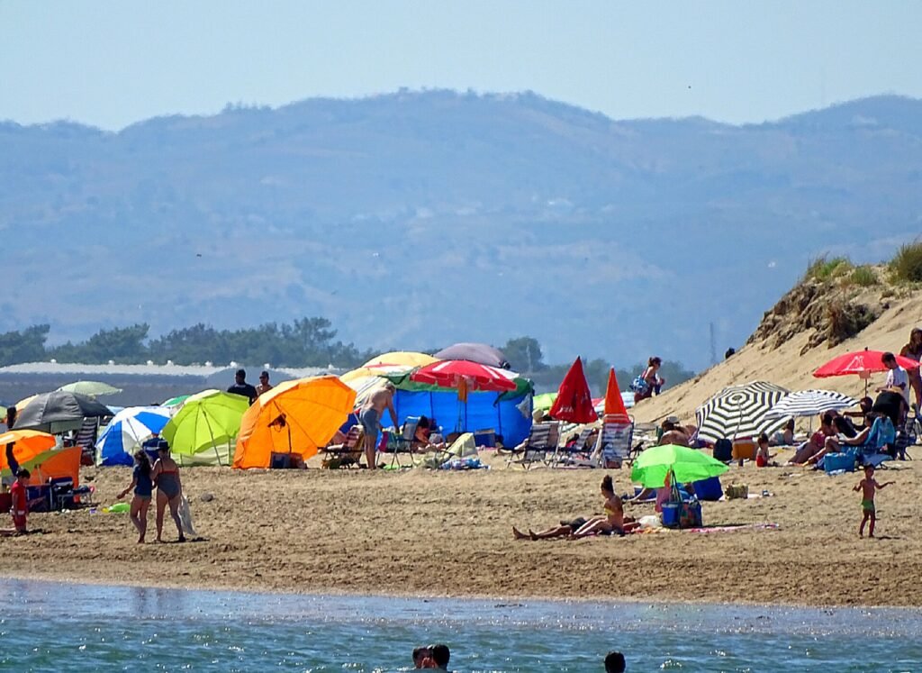 Isla Canela: expansive sand near Ayamonte