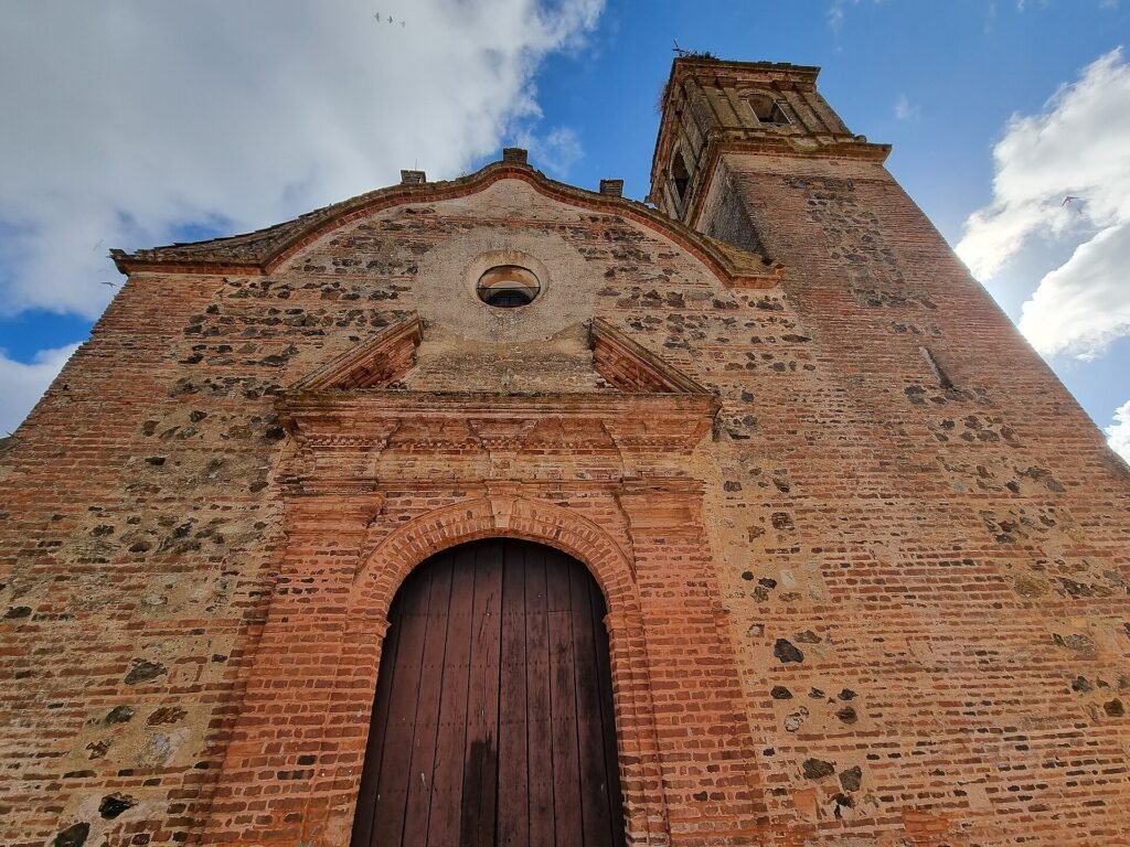 Divino Salvador Church, Valdelarco