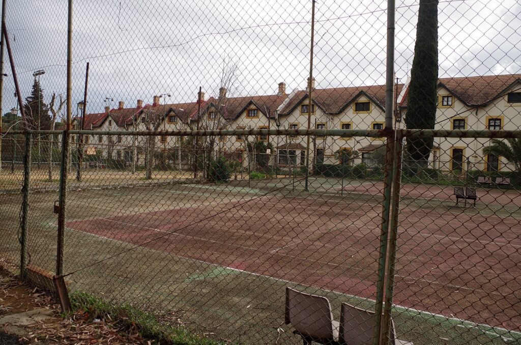 Historic tennis courts in Bellavista